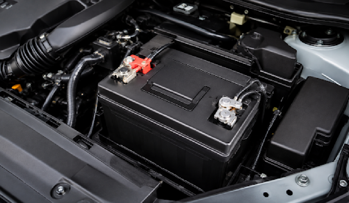 Smart Driving Habits That Help Extend Battery Performance in Abu Dhabi